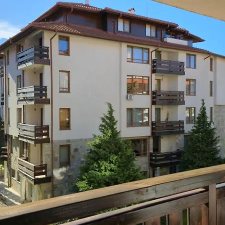 Luxury Designer I Meters To Gondola Lift I Sleeps 6 I Pool & Parking I * Bansko