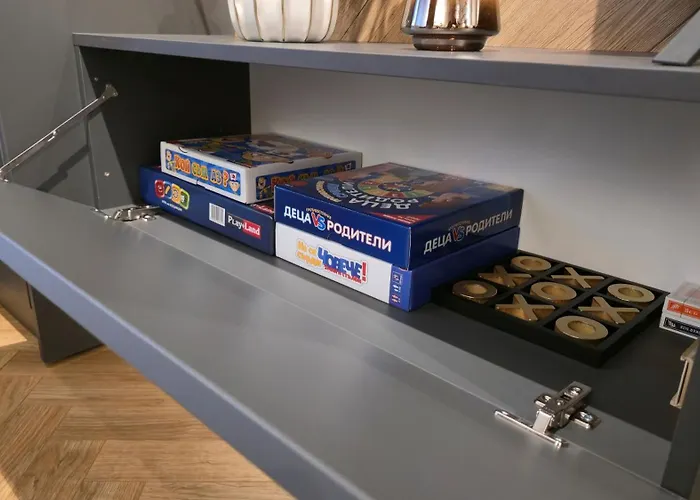 Appartamento Luxury Designer I Meters To Gondola Lift I Sleeps 6 I Pool & Parking I *