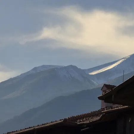 Apartamento Luxury Designer I Meters To Gondola Lift I Sleeps 6 I Pool & Parking I