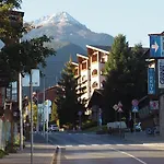아파트 Luxury Designer I Meters To Gondola Lift I Sleeps 6 I Pool & Parking I 반스코