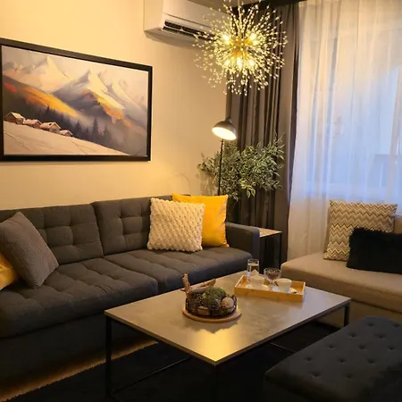 Apartmán Luxury Designer I Meters To Gondola Lift I Sleeps 6 I Pool & Parking I