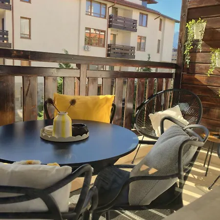Apartmán Luxury Designer I Meters To Gondola Lift I Sleeps 6 I Pool & Parking I *