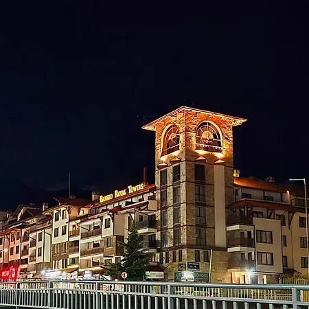 Luxury Designer I Meters To Gondola Lift I Sleeps 6 I Pool & Parking I 반스코